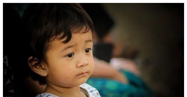 章龄之|孩子跟谁睡,决定了一生的性格?千万别睡错!