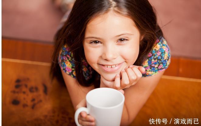 每天一小杯，可杀死体内癌细胞可以排出身体10年的毒素