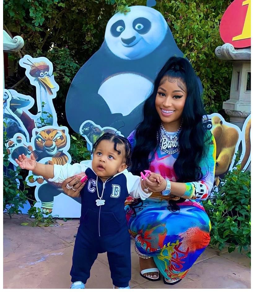 写真|今日欧美圈：Dua Lipa创Spotify新纪录，R.Kelly遭油管平台封杀