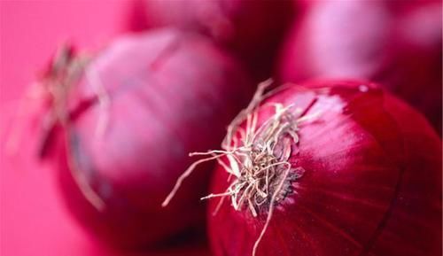 洋蔥盡量少吃，最好不吃，有些細(xì)節(jié)越早清楚就越好