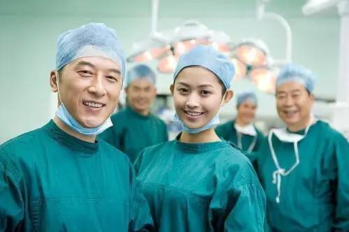 睡眠时间|揭秘医生为何很少患癌“3件事”他们从来不碰