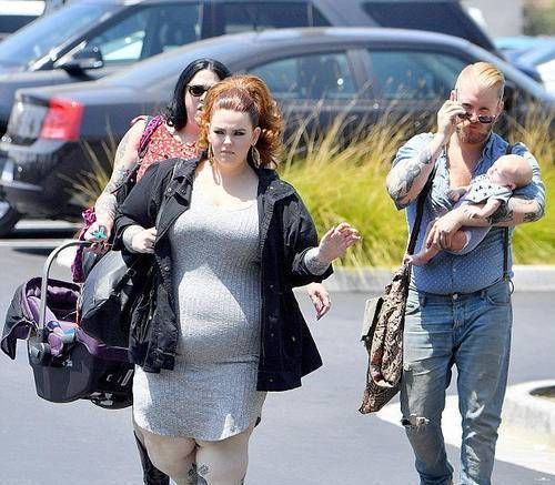 大码|女人粗腿就很丑?大码模特体重虽重,但照样身材有曲线