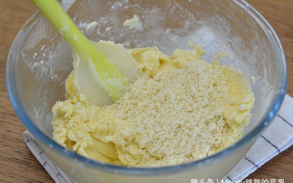 喝不完的酸奶新吃法,用来做的曲奇真酥香,自家吃送人都很棒