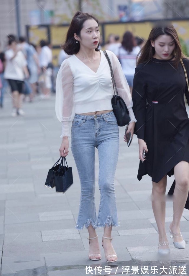 穿搭 上衣裹个“塑料袋”实在没看懂,裤脚长毛形成“喇叭裤”不舍得扔