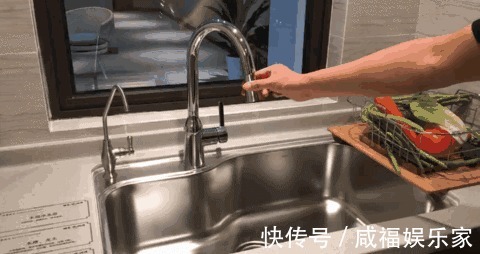 炒菜|厨房不会装请不要乱装,参考这8处实用设计,让厨房越用越顺心