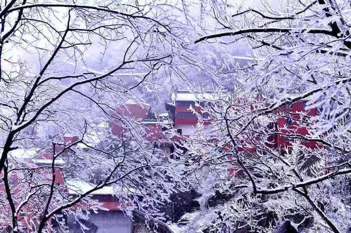 风雪|风雪武当山，仙境藏玄机！大雪封山时，道人、隐士都在干什么！