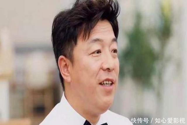 龙凤胎|孕妈生了对“龙凤胎”,护士激动报喜反被开除,只因多说了一句话