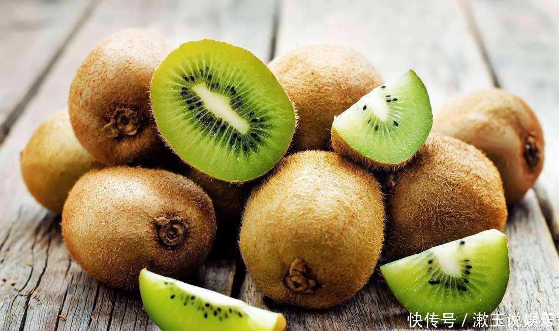 技巧|买猕猴桃不要再只会挑硬的了,教你小技巧,买的猕猴桃更新鲜