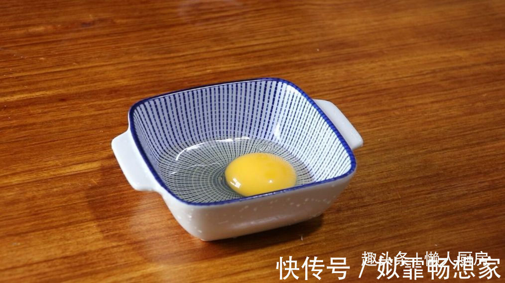 这是海鲜炒米粉的做法，加点它们一起炒，可做菜也可做主食