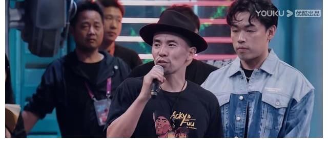 这就是街舞:比起来场上所有选手,这位才称得上是首屈一指的大神