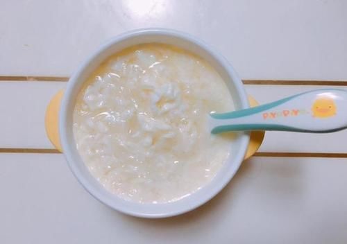 医生|5个月宝宝患肾结石，医生：都是辅食惹的祸，许多家庭还在这样吃