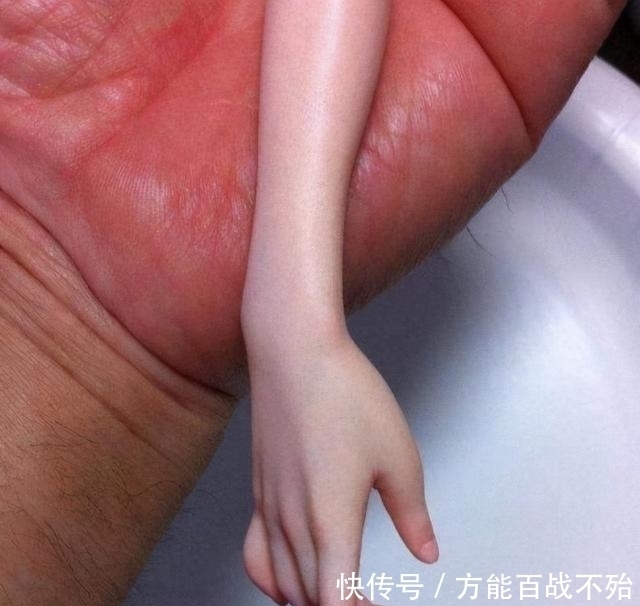 硅胶|硅胶手办似乎不错?听说摸起来感觉像真人,但保存是个大问题