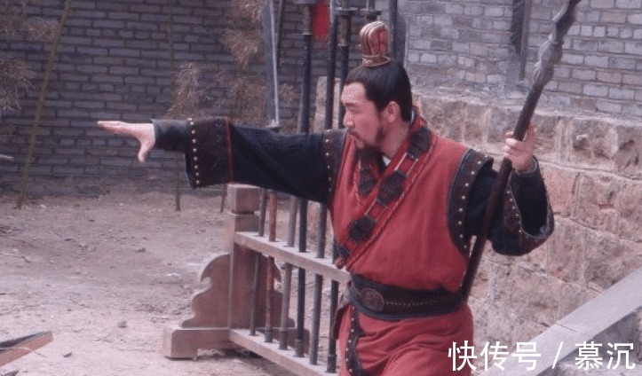 宋江&此2人上梁山前比武松猛,上山后一个因蠢而死,一个不为宋江卖命