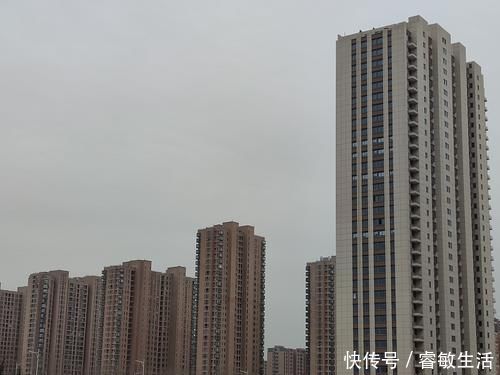 四居室|买房牢记15字“真言”:不选大户型、远离低楼层、认准三居室