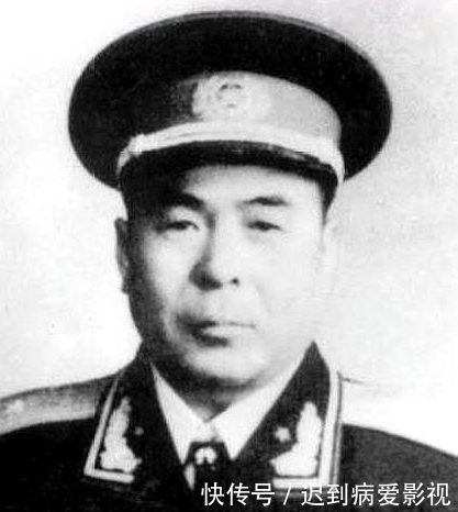 炮弹|此小兵当俘虏后便步步高升，竟成为师长，30万发炮弹撼不动他！