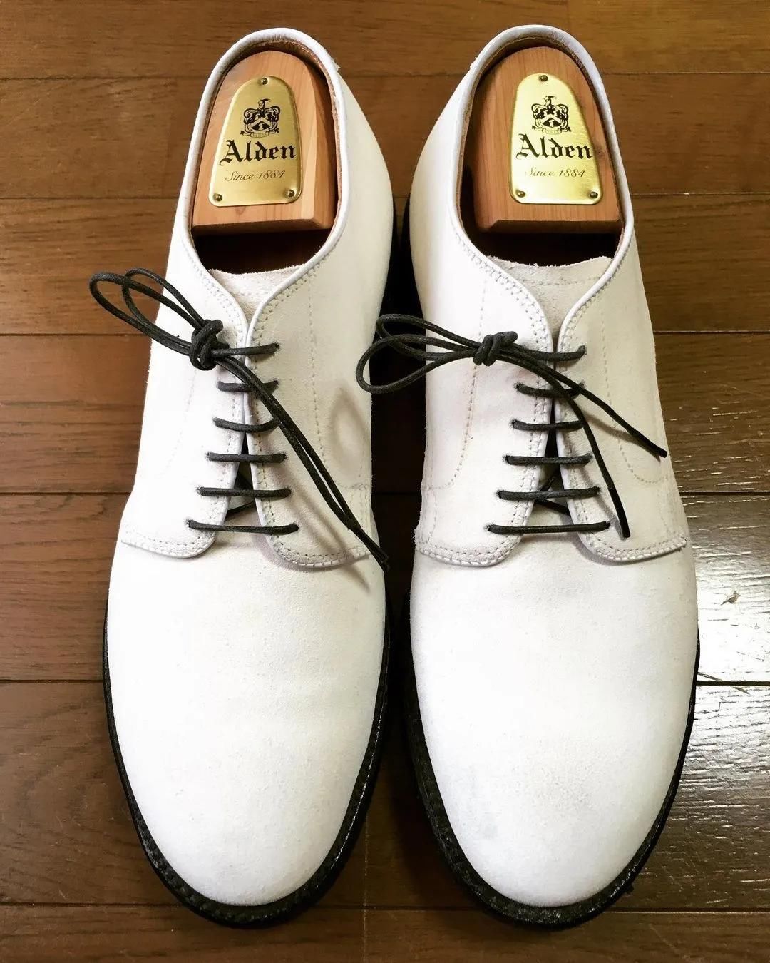 到底是什么人，敢穿白皮鞋？