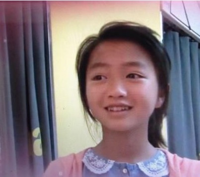 《变形计》最美乡村女孩:一到假期哥哥就接走她,被宠成了白富美