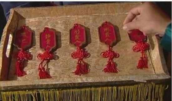 皇帝|清朝皇宫的一机构，妃子们都巴结，皇帝的私事也敢插手