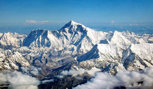 地球上的山峰高度有极限吗？会不会出现高出大气层的山？