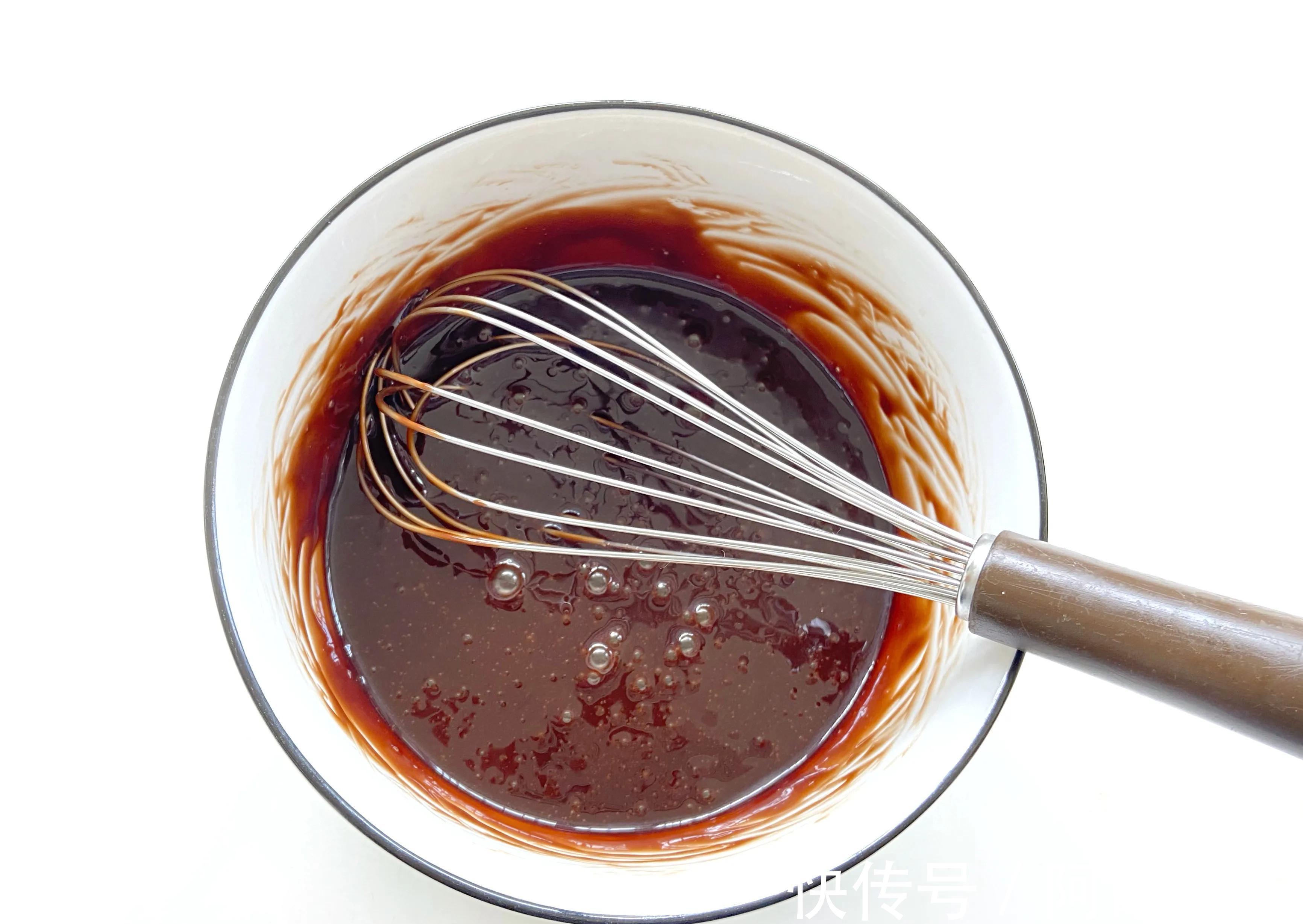 巧克力月饼|教你快手月饼做法，比传统月饼简单，比冰皮月饼好吃，值得一试