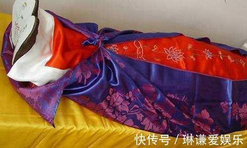 丹心照汗青#人死后为什么要穿“寿衣”,这并不是迷信,有一定科学道理