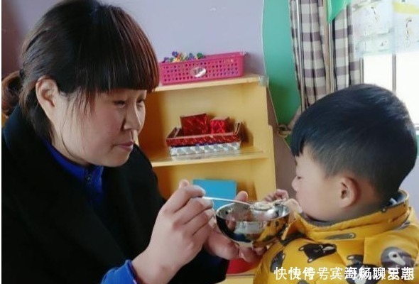 宝妈|5岁男娃个头高,很少跑医院,奶奶说讲究这4事,孩子远离积食