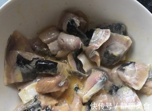 做酸菜鱼时,只要多加这1步,不仅鱼片不散不碎,还鲜香滑嫩!