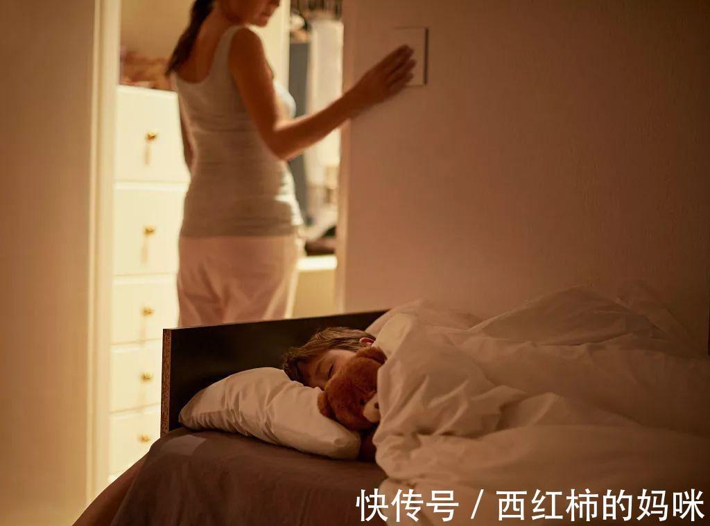 睡眠|孩子睡前养成这三个坏习惯，将来身高发育或受阻，最好全都改掉