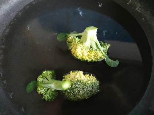 便秘别只会吃香蕉,它才最通便!便秘的人吃,隔天拉出黑臭宿便!