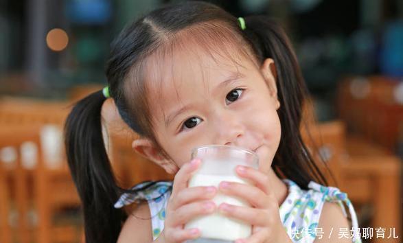 睡眠质量|“长个先长脚”,现在孩子普遍脚大,真能长高个吗看后就明白了