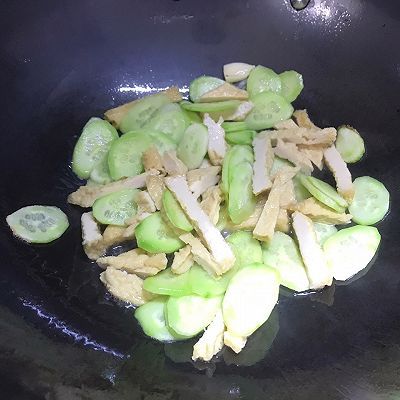 黄瓜|小黄瓜炒豆腐