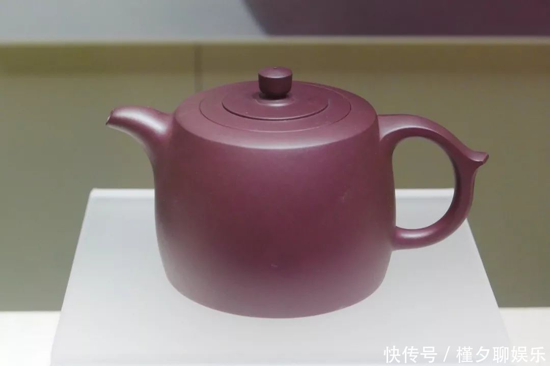 紫砂|惜壶如命的紫砂泰斗顾景舟,多少钱能买到他做的紫砂壶