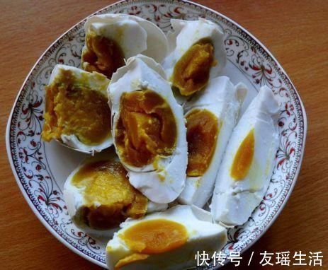 30年腌咸鸭蛋的老方子,7天就起沙,个个都流油,想失败都难