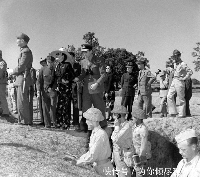 蒋介石|一组1943年12月蒋介石与宋美龄视察中国驻印远征军的珍贵照片！