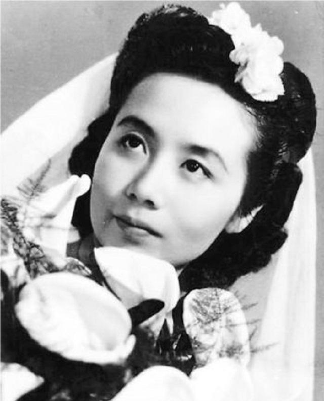 每日|95岁的她没有忘记初心,裸捐3568万,自己每日却只吃些清粥小菜