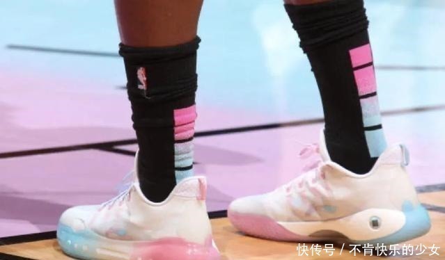 adidas 球星上脚|巴特勒上脚新配色!塔图姆这双骚气!