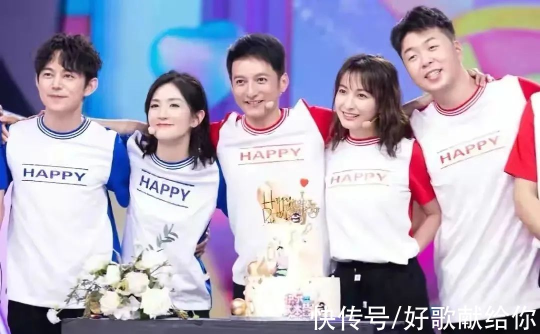 “一哥之争”终落幕?何炅跌落神坛成定局,汪涵稳操胜券却糟心