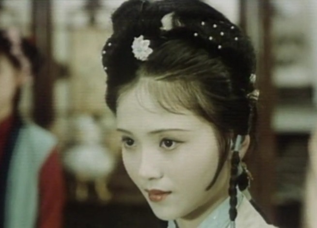 宝玉&七版黛玉进贾府,谁像侠女闯关,谁像村姑进城,谁才是大家闺秀