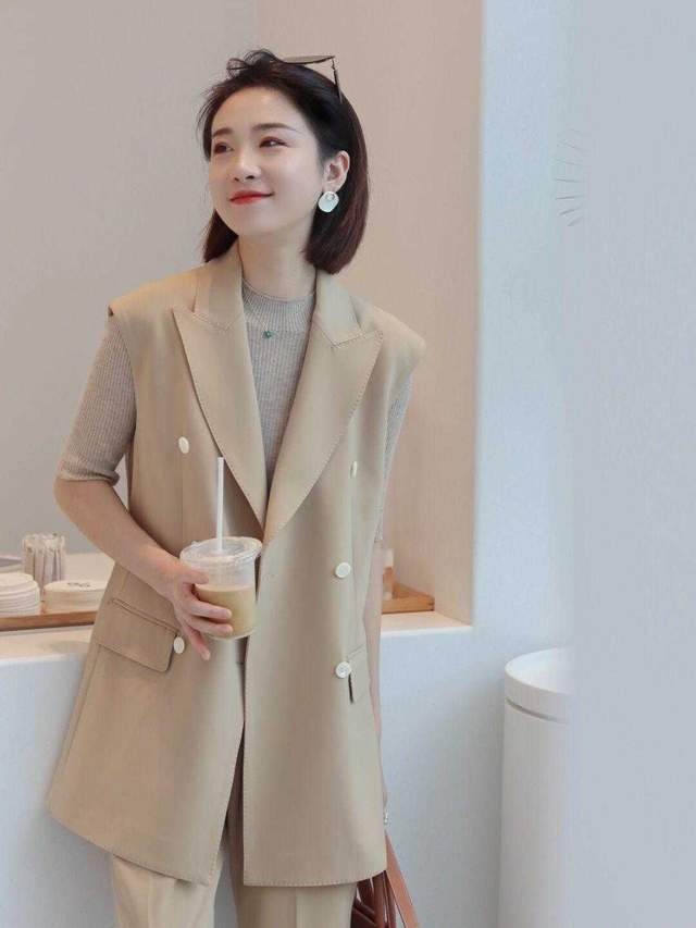 穿搭|秋天想穿出高级优雅感，可以尝试这4套穿搭，让你美出新高度