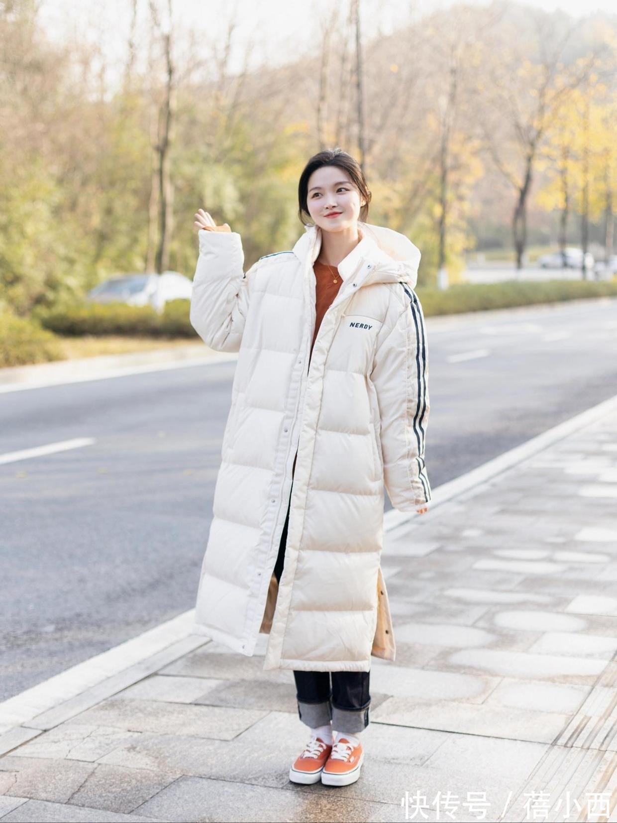 小姐姐|真正的保暖穿搭在这里,长款、短款羽绒服,配半身裙、裤子都很美