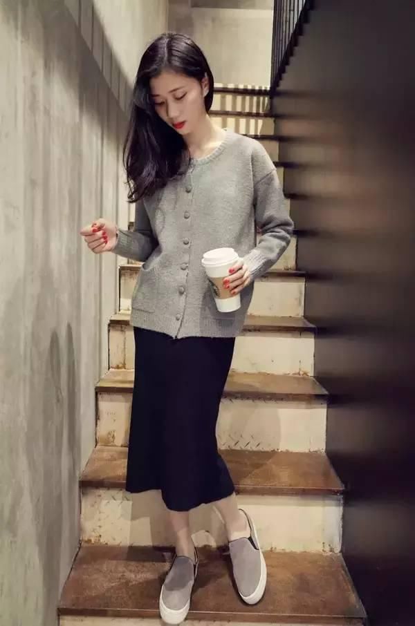 包臀裙搭配过初春！单穿打底都美哭了！