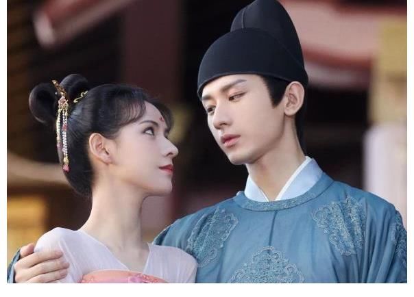 反转|湖南卫视的《与君歌》开播,傻白甜的老套剧本,网友:期待反转