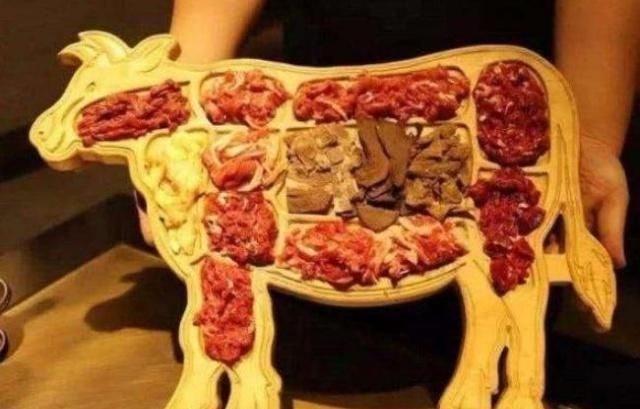 头牛的火锅|比海底捞还贵的“一头牛”火锅值不值得吃看完后,你愿意去吗