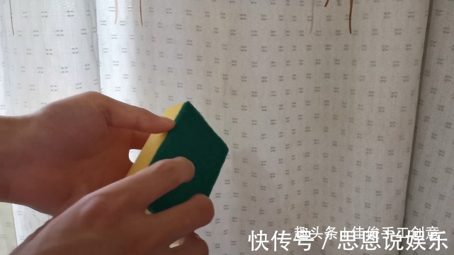 妙招|家里的窗帘拆下来洗太麻烦教你一招不用拆,也能轻轻松松洗干净