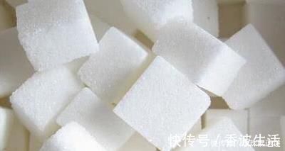 衰老|难怪你白头发越来越多,除了自然衰老外,4种食物能少碰就少碰!