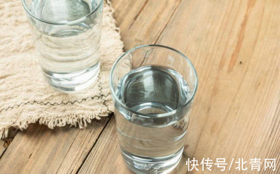 好处|多喝热水对身体有哪些好处？增加新陈代谢预防感冒