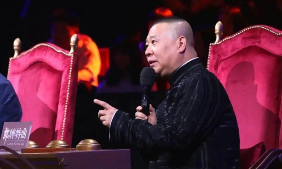 陈佩斯|陈佩斯坐镇《金牌喜剧班》,央视为节目下足血本,神秘嘉宾引猜测