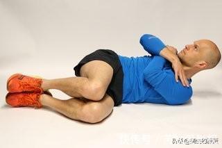 姿势|如果你经常做反向平板,腰围就会直线下降,很快你就可以秀腹肌