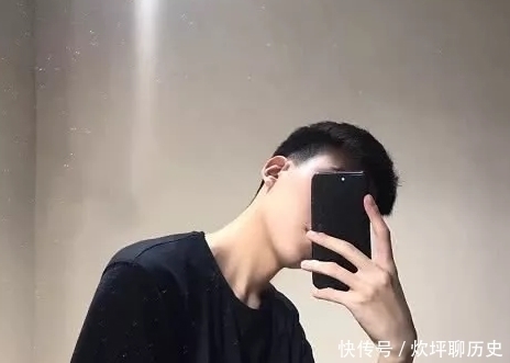  男孩子|肾功能“弱”的男孩子，头部“3症状”贼显眼，希望你1个也没有！