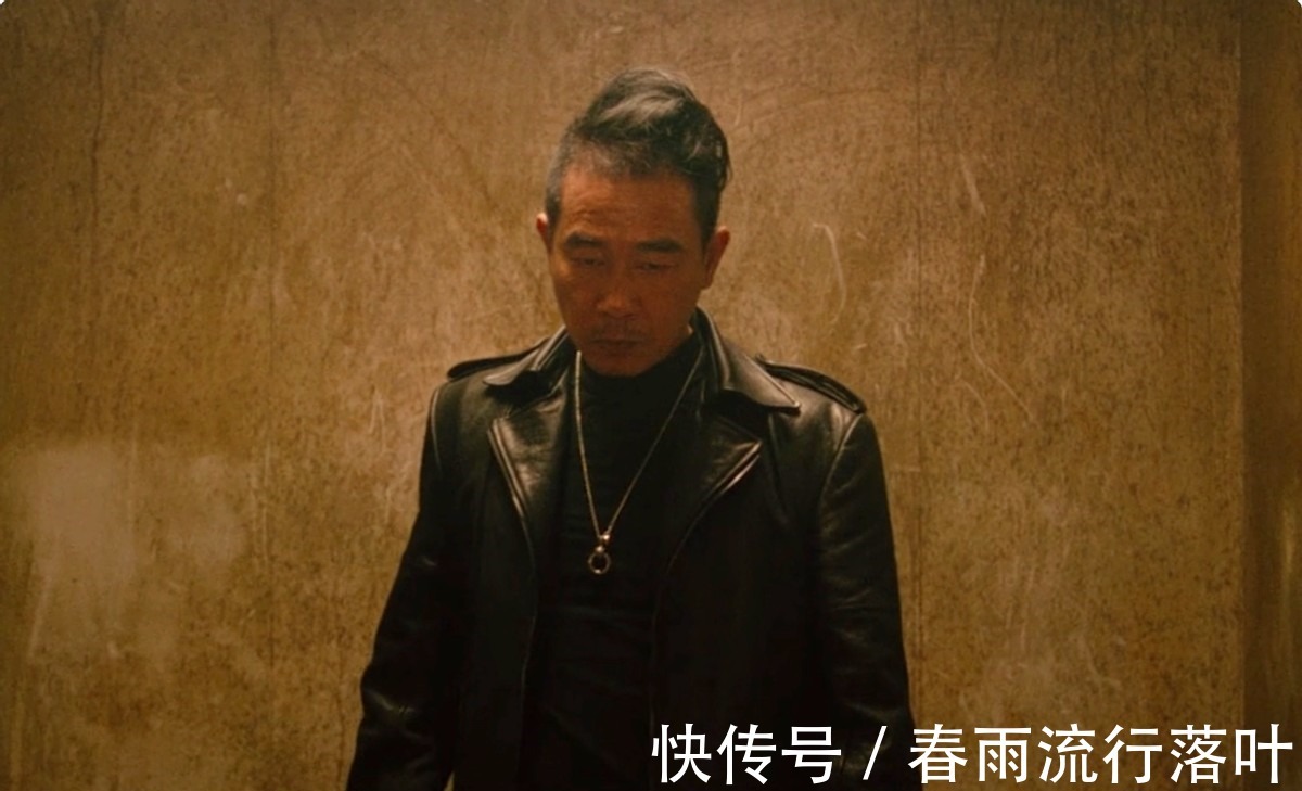 上线2天，全网热度榜第一，陈小春一出手，就是古惑仔大片天花板